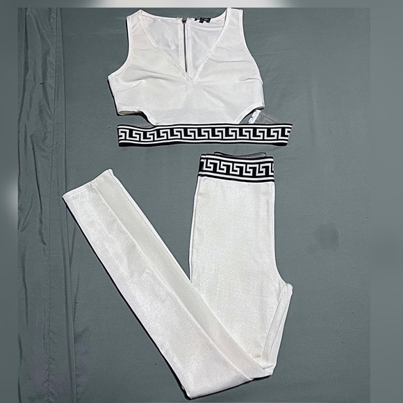 Matching Two Piece Set - Picture 1 of 3